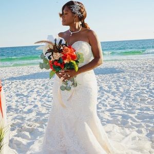 Casablanca Bridal gown size 14.